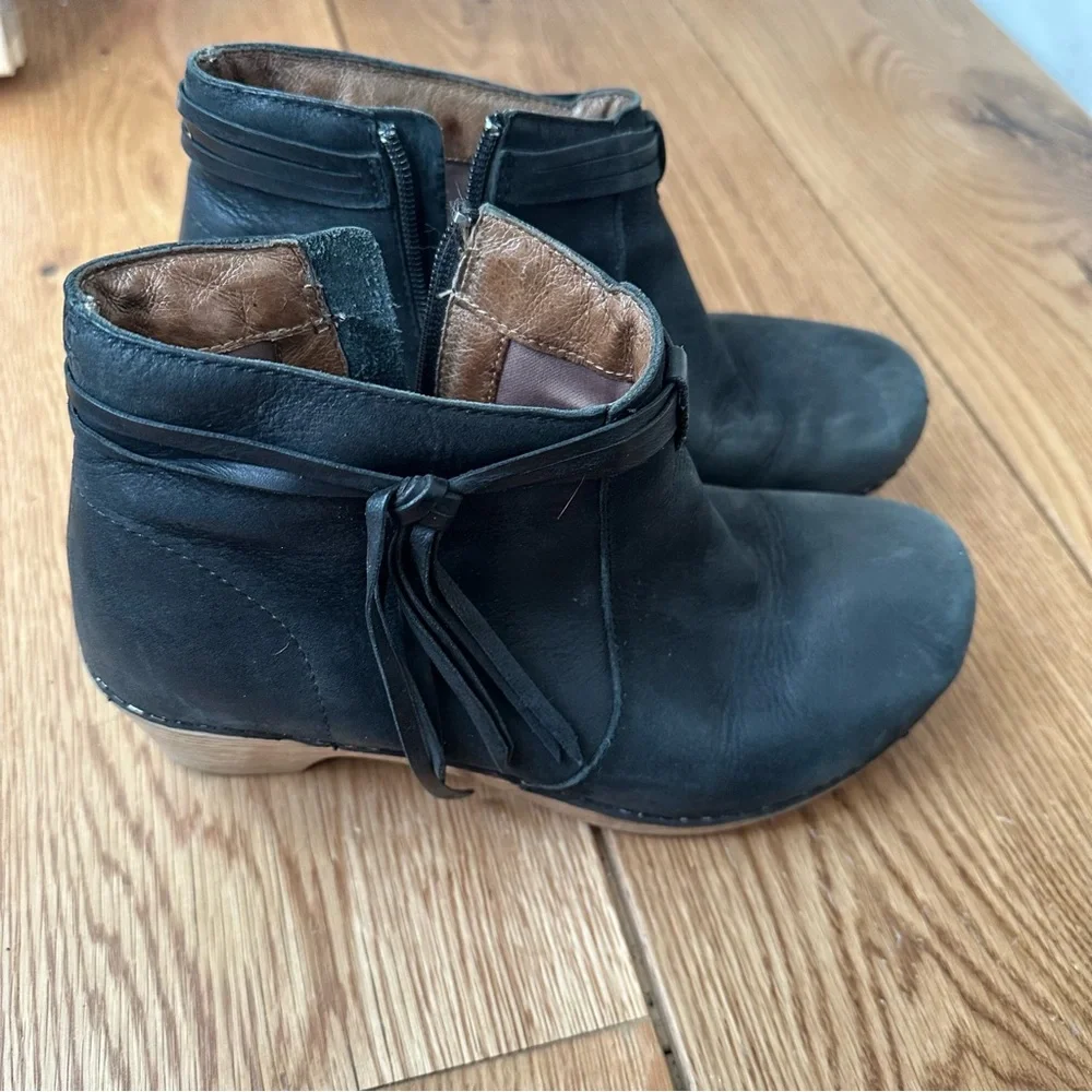 DANSKO | Tassle ankle bootie size 37